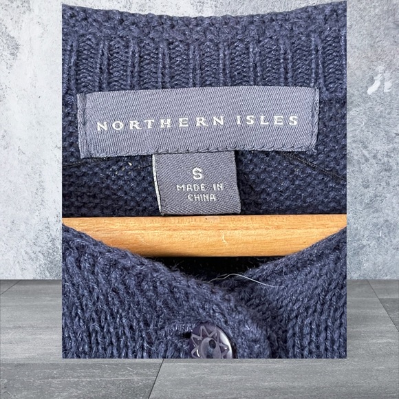 Northern Isle Cardigan Sweater. Perfect for teachers. EUC - Picture 8 of 10